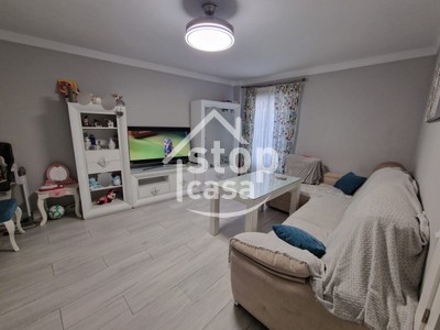 Piso en venta en Montemayor, Centro, con 3 dormitorios, baño, plaza de garaje y 2 terrazas