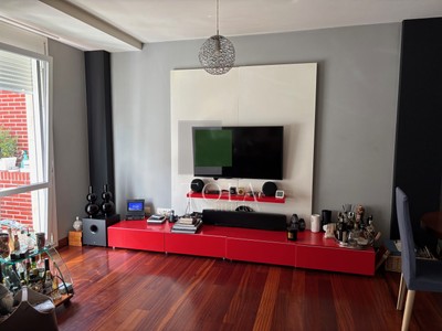 Chalet en venta en Getxo, con 4 dormitorios, 2 baños, aseo y 2 plazas de garaje
