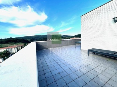 Ático en venta en Urduliz, con 1 dormitorio, baño, plaza de garaje, trastero y terraza