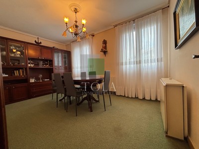 Piso en venta en Plentzia, con 4 dormitorios, baño y terraza