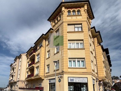 Piso en venta en Plentzia, con 2 dormitorios, 2 baños, plaza de garaje, trastero, balcón y terraza