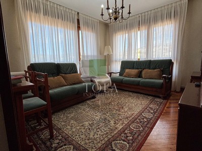 Piso en venta en Plentzia, con 3 dormitorios, baño, aseo y terraza