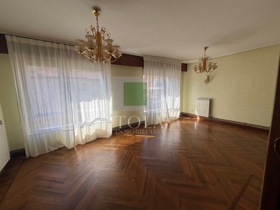 Piso en venta en Plentzia, con 4 dormitorios, 2 baños, plaza de garaje y trastero