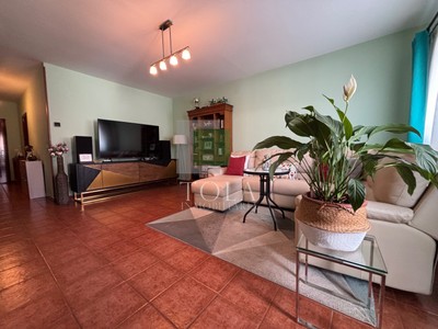 Chalet en venta en Gorliz, con 3 dormitorios, 2 baños, plaza de garaje y terreno