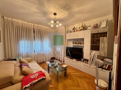 Piso en venta en Plentzia, con 3 dormitorios, baño, trastero, balcón y terraza