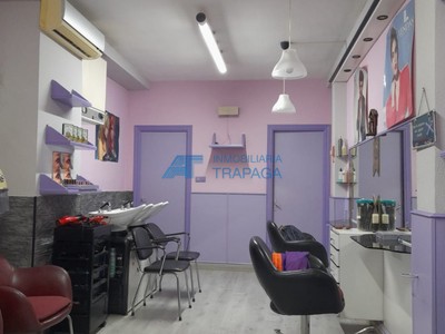 Locales en venta en Ortuella, con baño