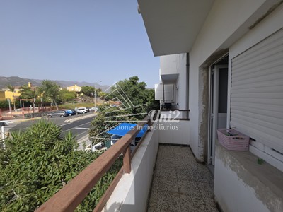 Piso en venta en Valsequillo, con 3 dormitorios, baño y balcón