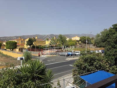 vistas AvdaLos Almandros