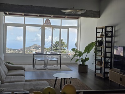 Casa en venta en Santa Brígida, La Atalaya, con 3 dormitorios, 2 baños, 3 plazas de garaje, trastero y terreno