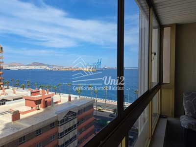 Piso en alquiler en Las Palmas De Gran Canaria, Alcaravaneras, con 4 dormitorios, 2 baños, plaza de garaje, balcón y terraza