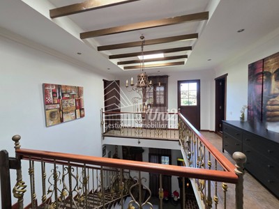 Casa en venta en Aguimes, Aguimes Casco, con 5 dormitorios, 3 baños, trastero, balcón y terraza