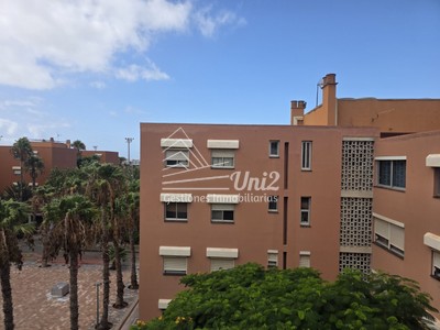 Piso en venta en Aguimes, Cruce De Arinaga, con 3 dormitorios y baño