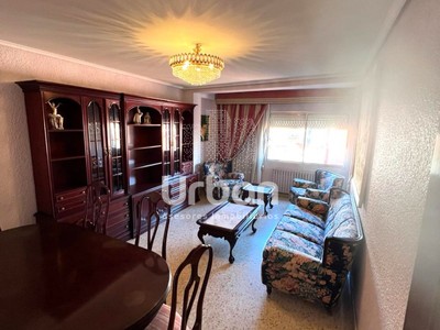 Piso en venta en Zaragoza, San Jose, con 3 dormitorios, baño y plaza de garaje