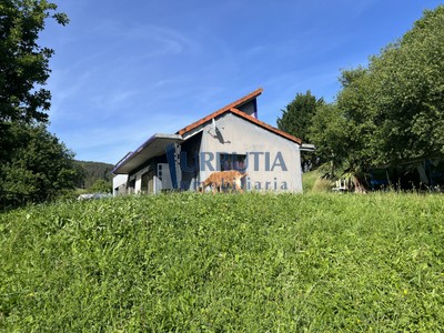 Chalet en venta en Arrieta, con 3 dormitorios, 2 baños y 2 terrazas