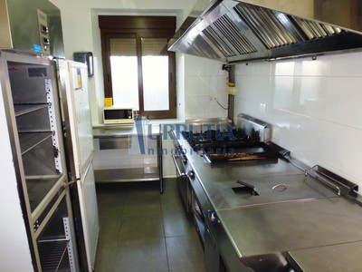 Bar-restaurante en alquiler en Mungia, Plentzia Bidea, con aseo