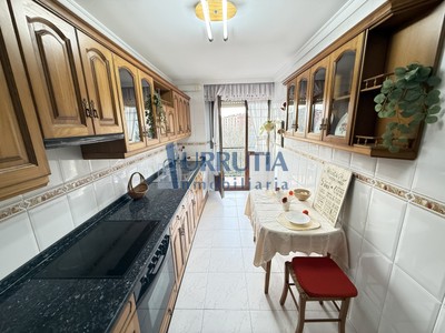 Piso en venta en Mungia, Centro, con 3 dormitorios, 2 baños, trastero y terraza