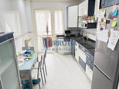 Piso en venta en Mungia, Olalde Beresia, con 2 dormitorios, 2 baños, plaza de garaje, trastero y terraza