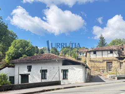 Caserio en venta en Loiu, Lauros, con terreno