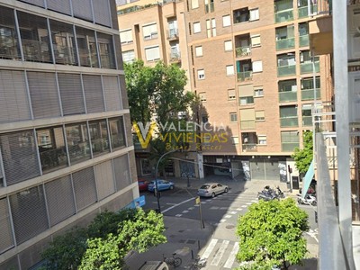 Piso en venta en Valencia, Rascanya, con 4 dormitorios, 2 baños y balcón