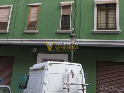 Local comercial en venta en Valencia, con aseo