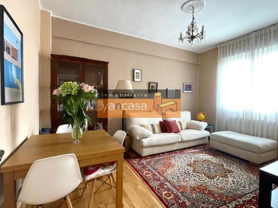 Piso en venta en Bilbao, Uribarri, con 2 dormitorios y baño