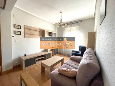 Piso en venta en Bilbao, Santutxu, con 2 dormitorios, baño y trastero