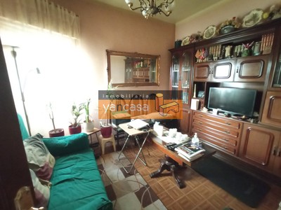 Piso en venta en Bilbao, Santutxu, con 2 dormitorios y baño