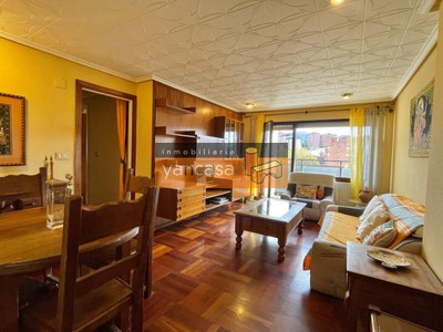 Piso en venta en Bilbao, Txurdinaga, con 3 dormitorios, 2 baños, trastero y terraza