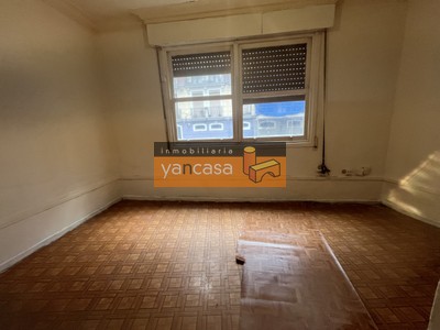 Piso en venta en Bilbao, Solokoetxe, con 3 dormitorios y baño