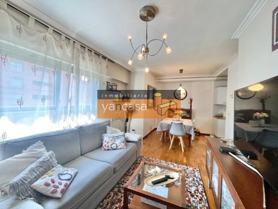 Piso en venta en Bilbao, Santutxu, con 3 dormitorios, 2 baños, plaza de garaje y trastero