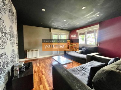 Piso en venta en Bilbao, Uribarri, con 3 dormitorios, baño y balcón
