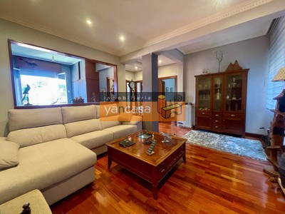 Piso en venta en Bilbao, Solokoetxe, con 3 dormitorios y baño