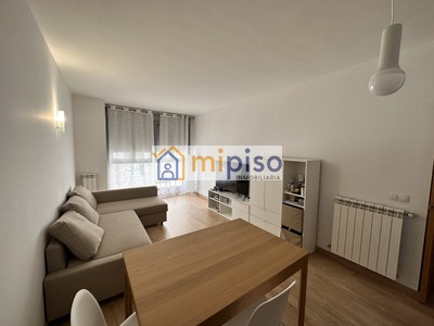 Piso en venta en Bercial, Getafe, con 2 dormitorios, 2 baños, plaza de garaje y trastero
