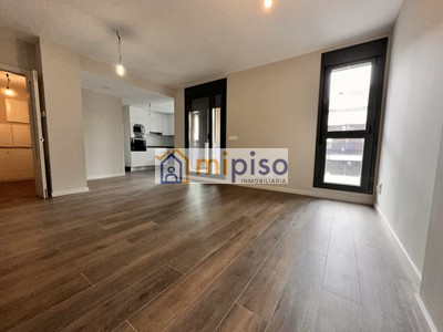 Piso en venta en Getafe, Los Molinos, con 2 dormitorios, 2 baños, plaza de garaje, trastero y terraza