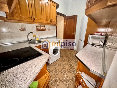 Piso en alquiler en Madrid, Villaverde Alto, con 4 dormitorios, baño y terraza
