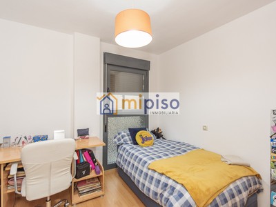 Dormitorio 4