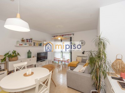 Piso en alquiler en Getafe, Los Molinos, con 3 dormitorios, 2 baños, 2 plazas de garaje y trastero
