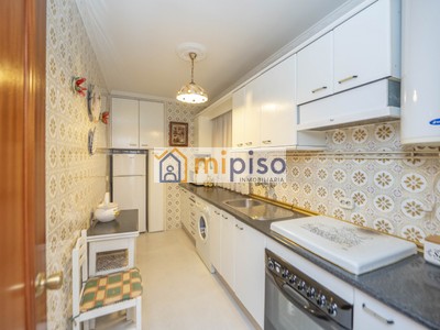 Piso en venta en Getafe, Getafe, con 2 dormitorios, baño, trastero y terraza