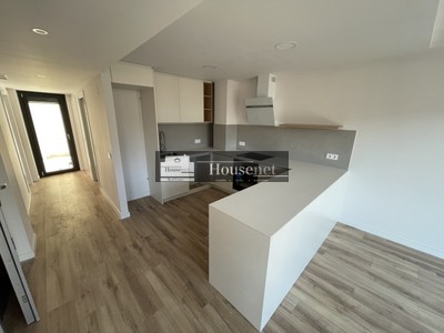 Apartamento en venta en Santa Coloma Gramanet, con 3 dormitorios y baño