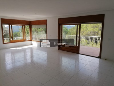 Chalet en venta en Santa Cristina D’aró, con 7 dormitorios y 4 baños