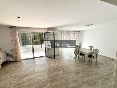 Piso en alquiler en Barcelona, con 6 dormitorios, 2 baños, aseo, trastero, balcón y terraza