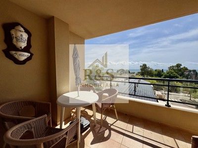 Apartamento en venta en Torrenostra, con 2 dormitorios, baño, plaza de garaje y terraza