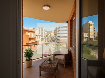 Piso en venta en Torreblanca, con 3 dormitorios, 2 baños, plaza de garaje, trastero y terraza