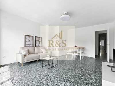 Piso en venta en Torreblanca, con 2 dormitorios, baño y trastero