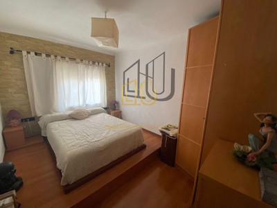 Piso en venta en Barcelona, con 2 dormitorios y baño