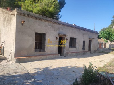 Casa en venta en Tortosa, Sant Josep De La Montaña, con 2 dormitorios, baño y terreno