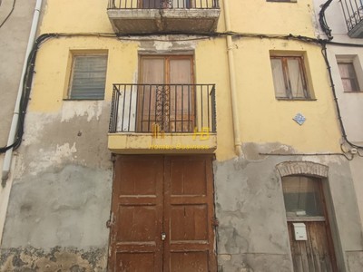 Edificio residencial en venta en Xerta, con 6 dormitorios y 3 baños