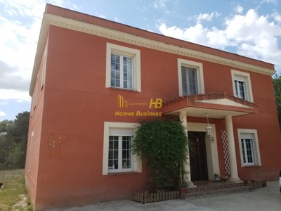 Casa en venta en Tortosa, Remolins, con 5 dormitorios, 2 baños, trastero, balcón y terreno