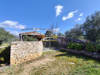 Finca rústica en venta en Tivenys, La Murata, con 2 dormitorios, baño y terreno