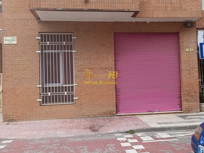 Local comercial en venta en Tortosa, con baño